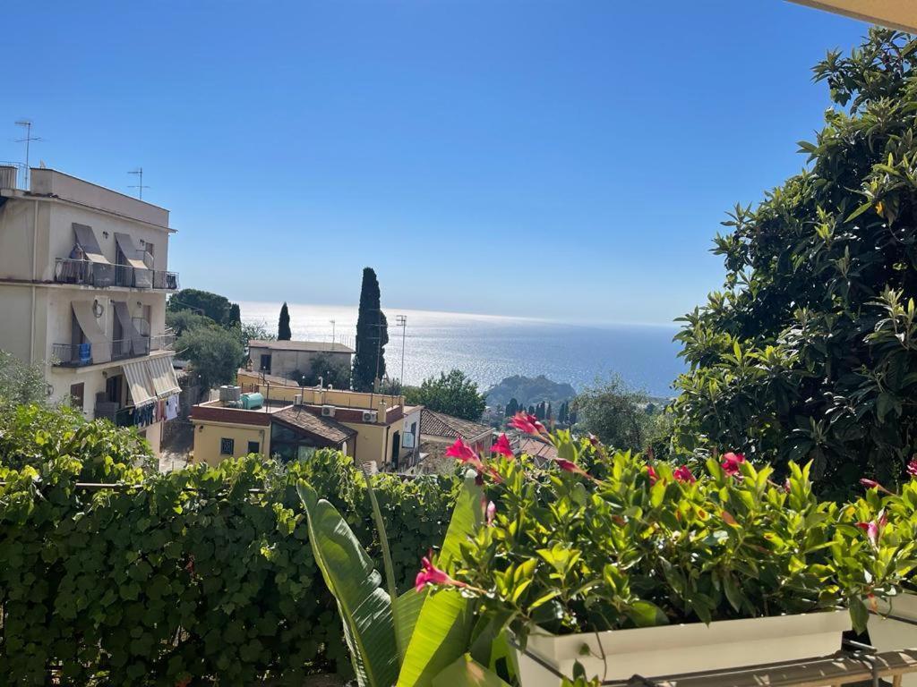 Taormina Family Apartment エクステリア 写真