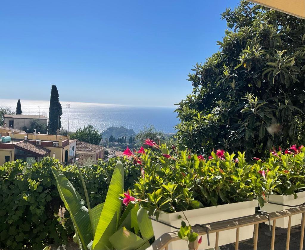 Taormina Family Apartment エクステリア 写真